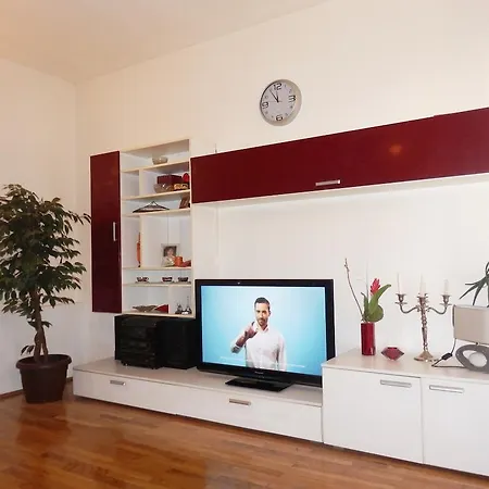 Valmade Apartmán *